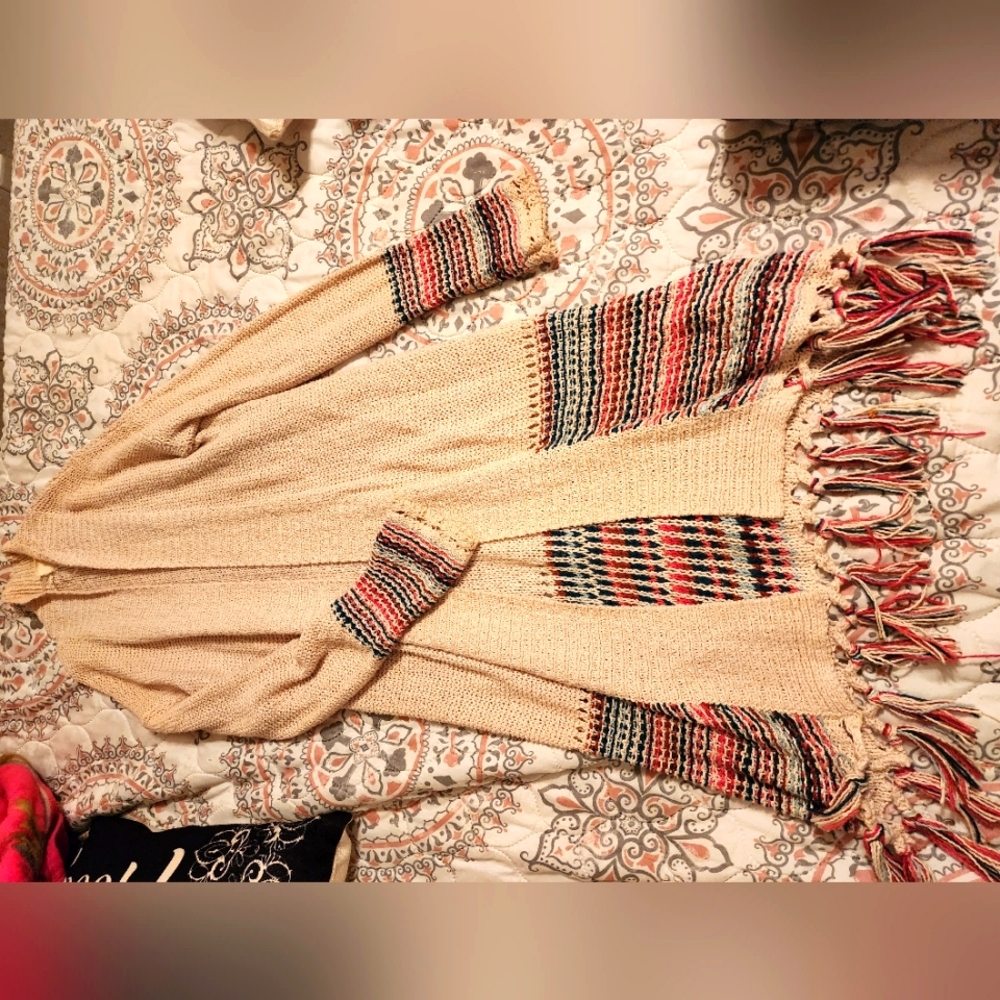Roxy cardigan size medium